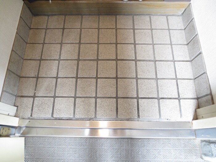 物件内観写真15　(玄関)