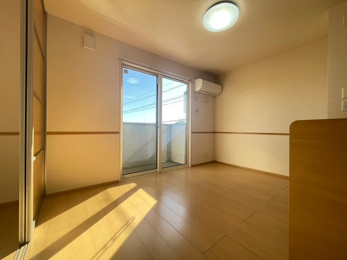 物件内観写真8　(居室)