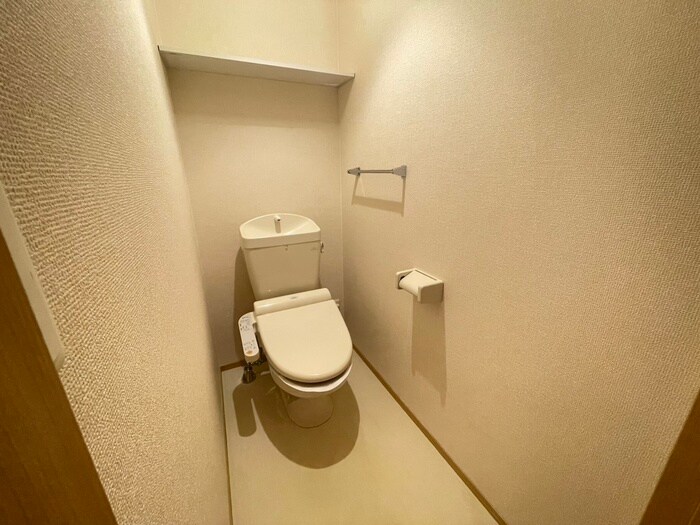 物件内観写真11　(トイレ)