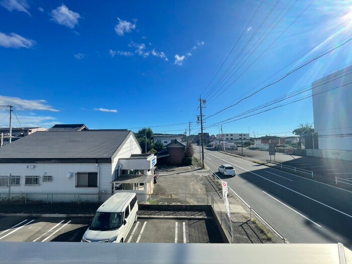 物件内観写真16　(室内からの展望)