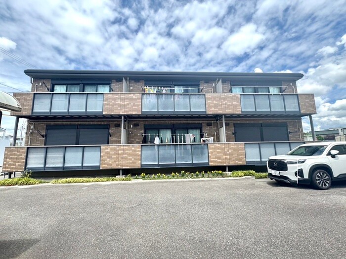 物件外観写真1　(外観写真)