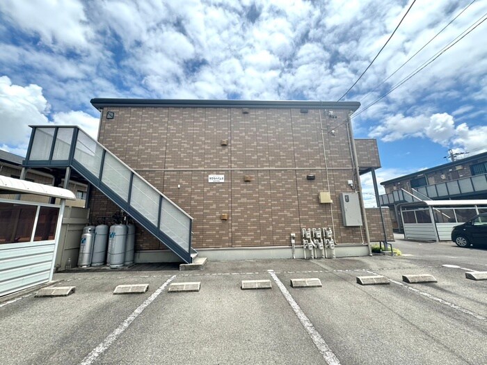 物件外観写真3　(外観写真)