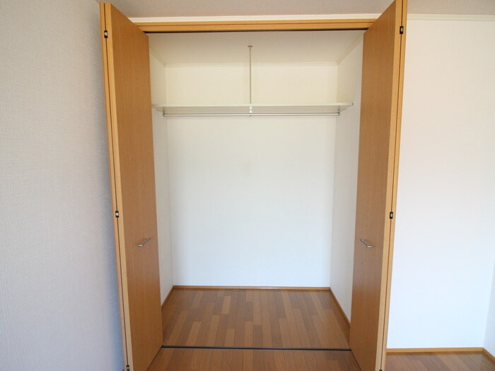 物件内観写真11　(収納)