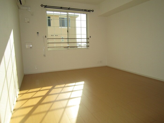 物件内観写真6　(居室)