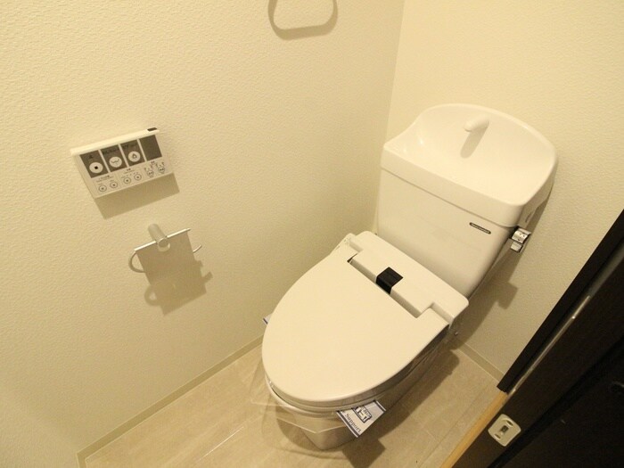 物件内観写真12　(トイレ)