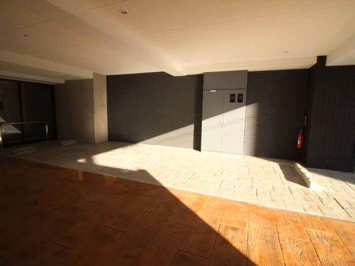 物件外観写真6　(駐車場)