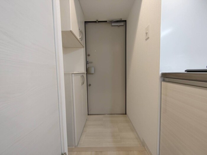 物件内観写真15　(玄関)