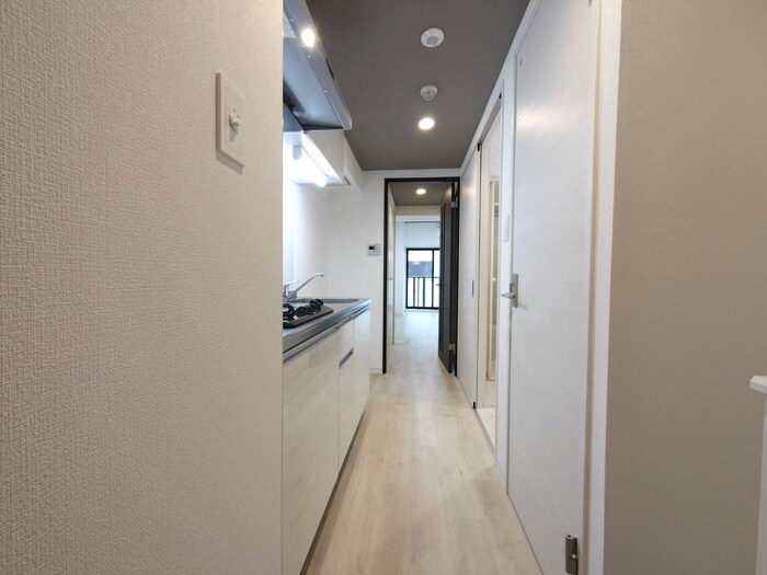 物件内観写真17　(廊下)