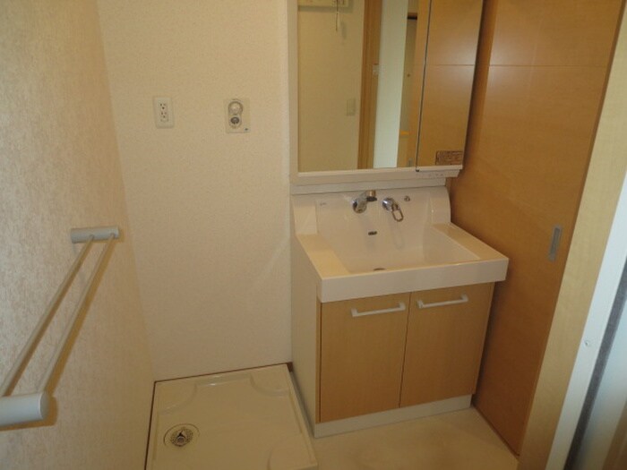 物件内観写真11　(洗面)