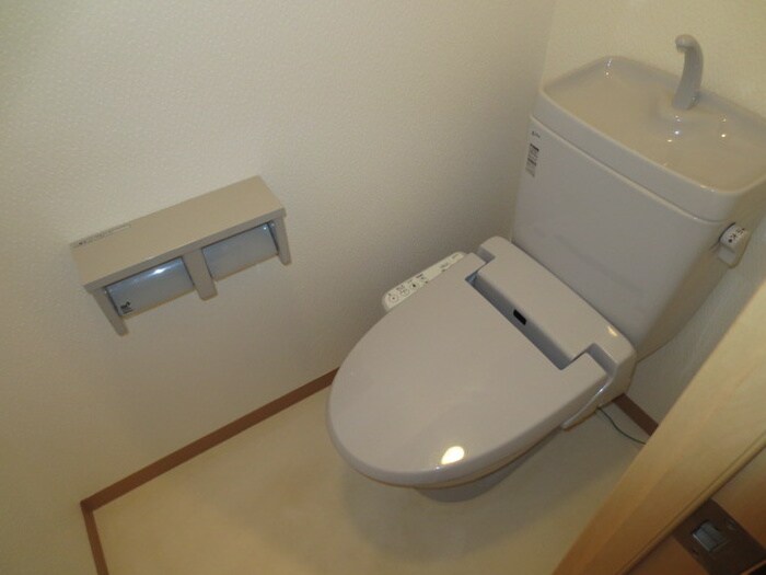 物件内観写真12　(トイレ)