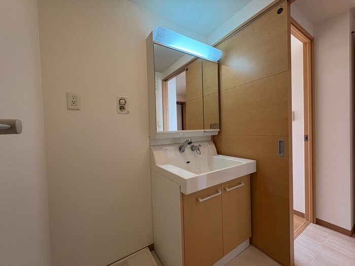 物件内観写真13　(洗面)