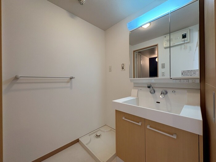 物件内観写真15　(洗濯機置場)