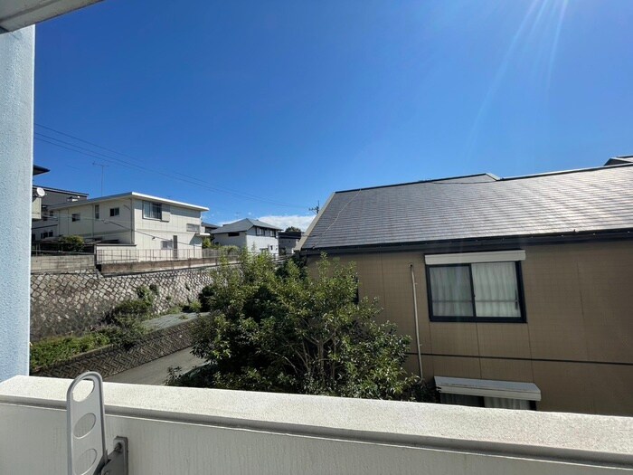 物件内観写真16　(室内からの展望)