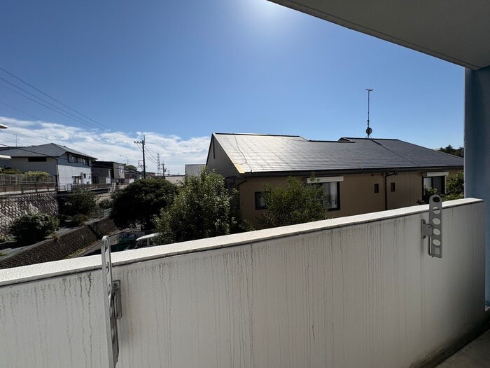 物件内観写真18　(室内からの展望)