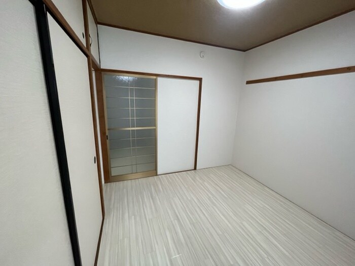 物件内観写真6　(居室)