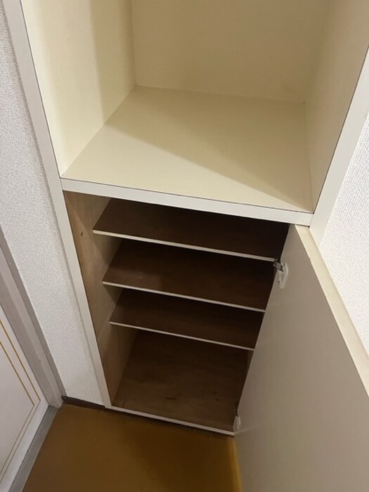 物件内観写真11　(靴箱)