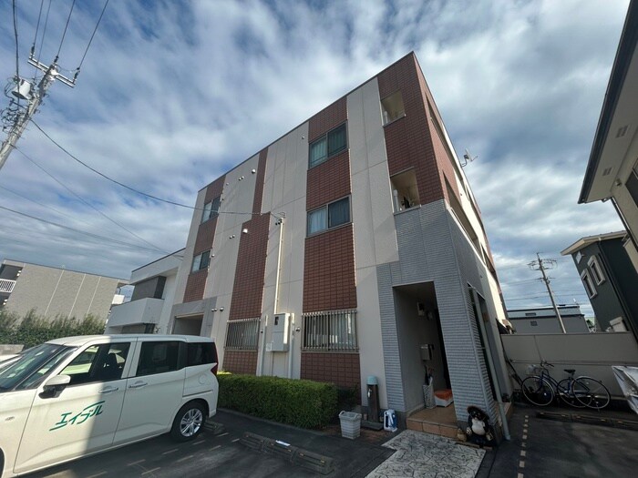 物件外観写真3　(外観写真)