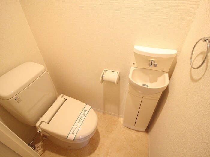 物件内観写真11　(トイレ)