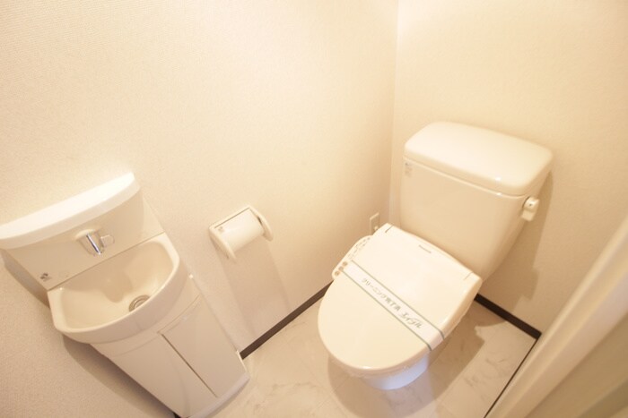 物件内観写真13　(トイレ)