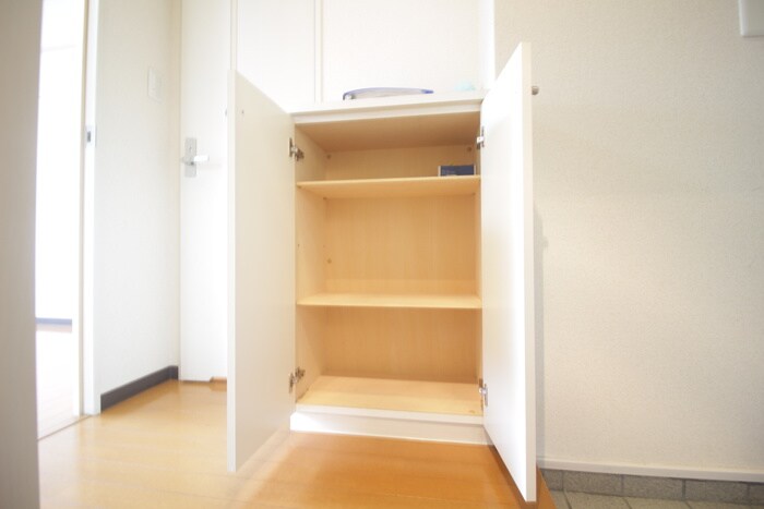 物件内観写真15　(靴箱)