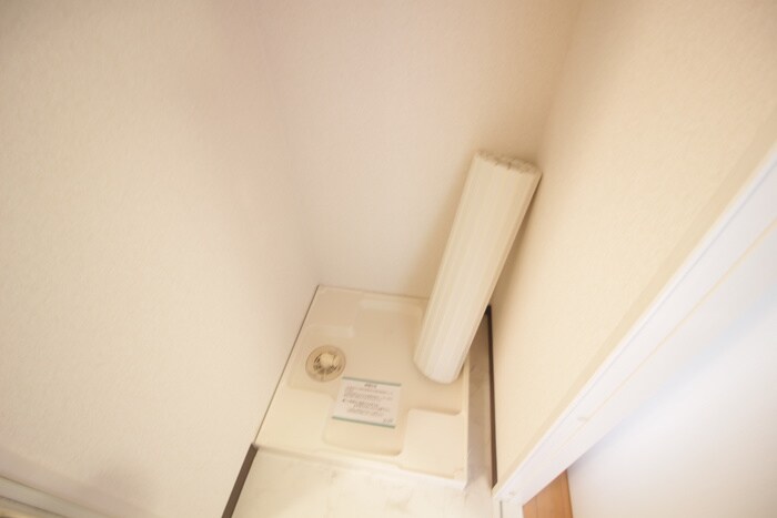 物件内観写真16　(洗濯機置場)