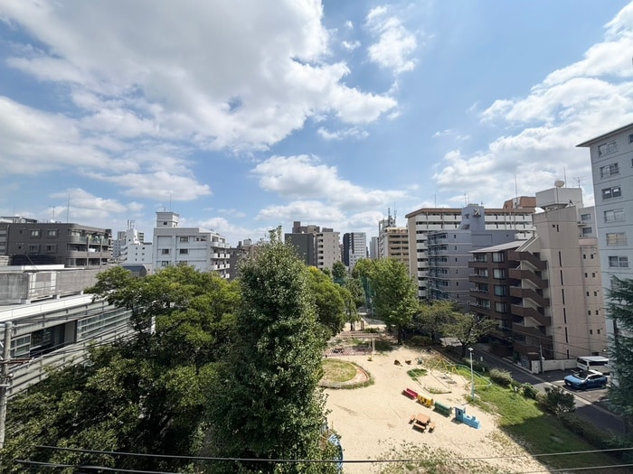 物件内観写真19　(室内からの展望)