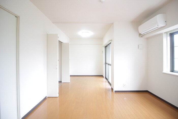 物件内観写真22　(居室)