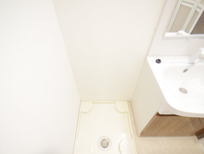 物件内観写真12　(洗濯機置場)