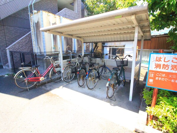 駐輪場