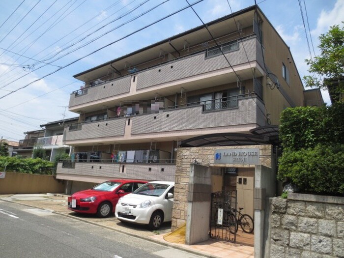 物件外観写真2　(外観写真)