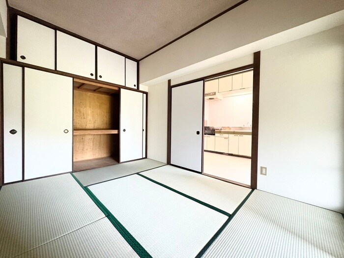 物件内観写真9　(居室)