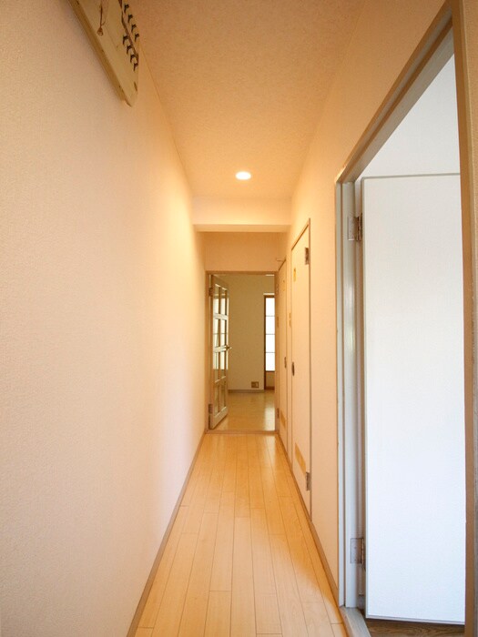 物件内観写真15　(廊下)