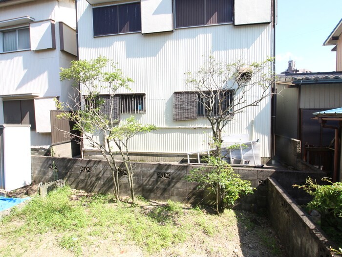 物件内観写真16　(室内からの展望)