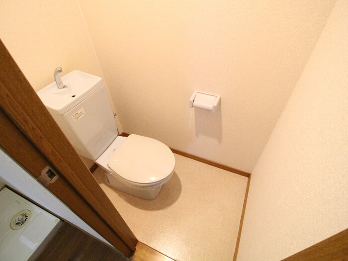 物件内観写真13　(トイレ)