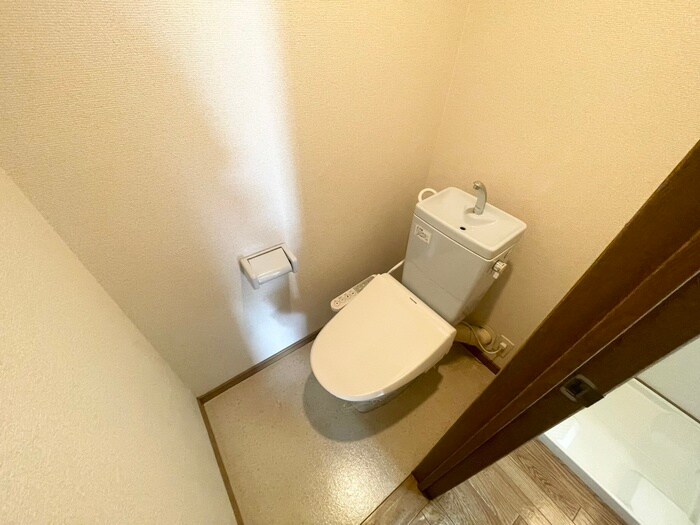 物件内観写真15　(トイレ)