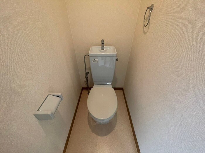 物件内観写真15　(トイレ)