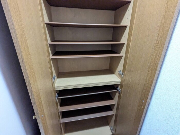 物件内観写真16　(靴箱)