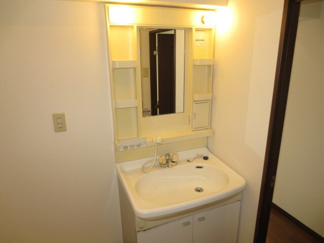 物件内観写真6　(洗面)
