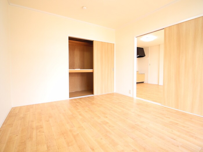 物件内観写真13　(居室)