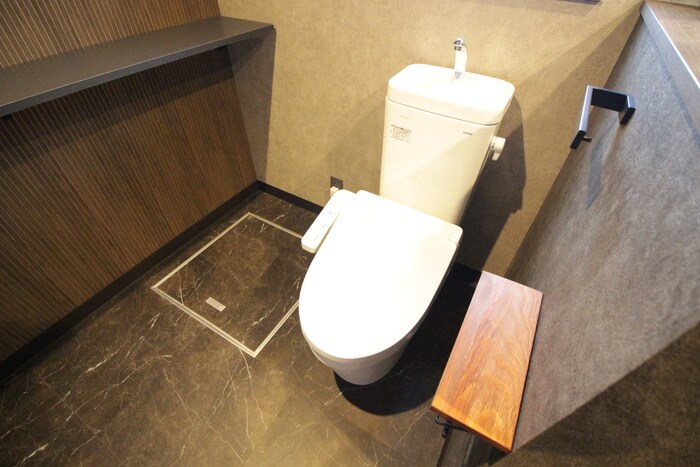 物件内観写真12　(トイレ)