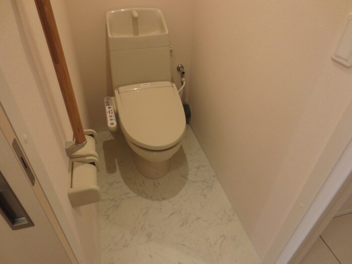 物件内観写真13　(トイレ)