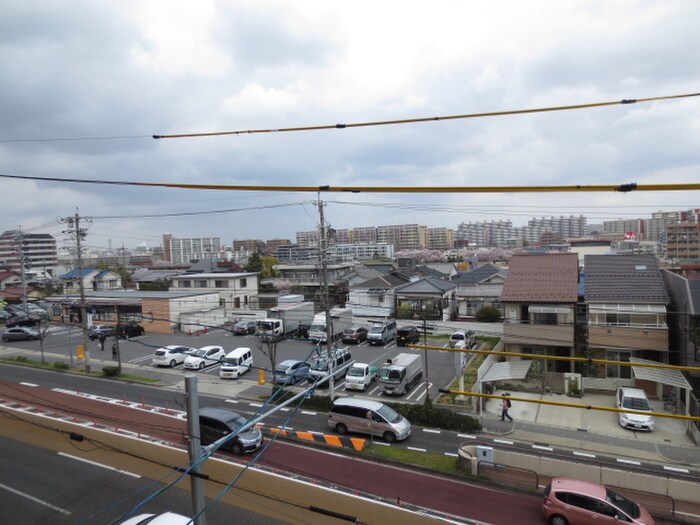 物件内観写真16　(室内からの展望)