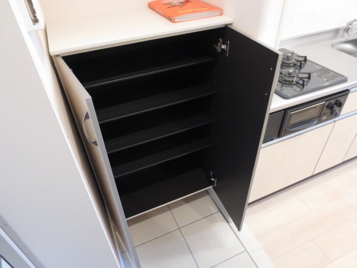 物件内観写真18　(靴箱)