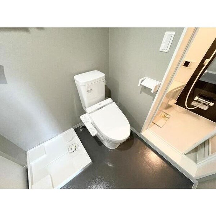 物件内観写真13　(トイレ)