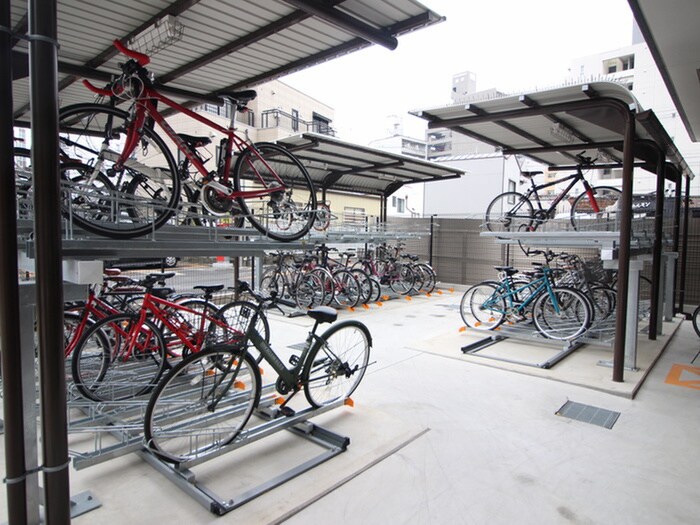 物件外観写真3　(駐輪場)