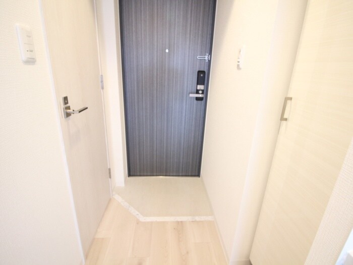 物件内観写真15　(玄関)