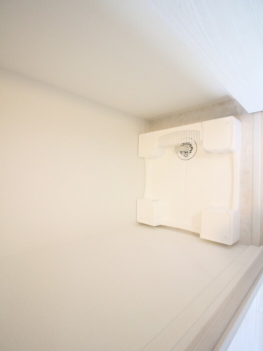 物件内観写真18　(洗濯機置場)