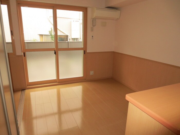 物件内観写真6　(居室)