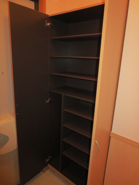 物件内観写真15　(靴箱)