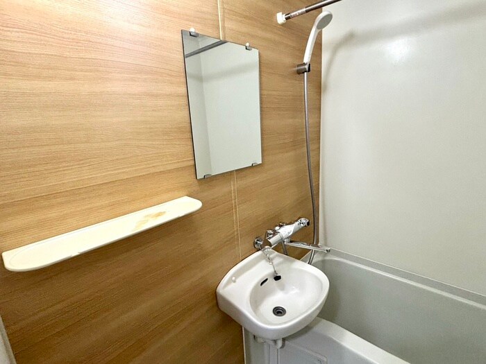 物件内観写真11　(洗面)